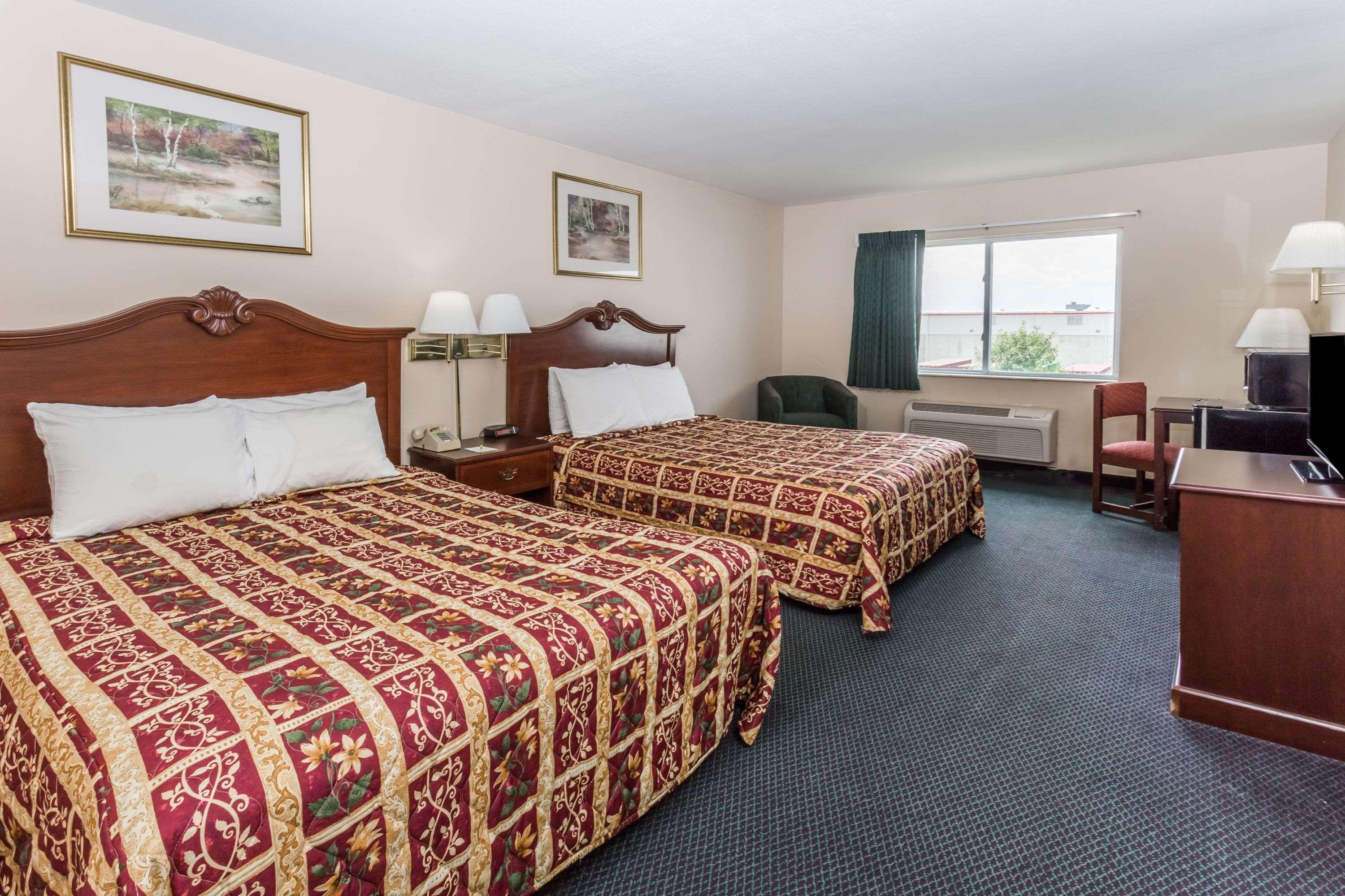 Days Inn & Suites By Wyndham Of Morris Eksteriør bilde