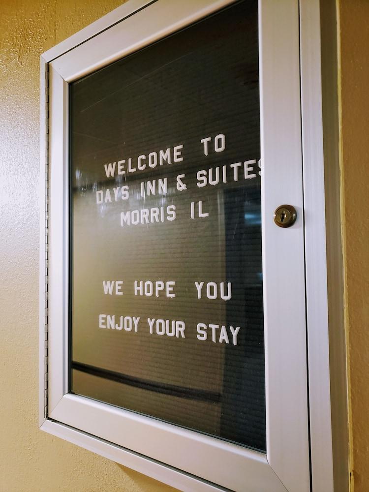 Days Inn & Suites By Wyndham Of Morris Eksteriør bilde