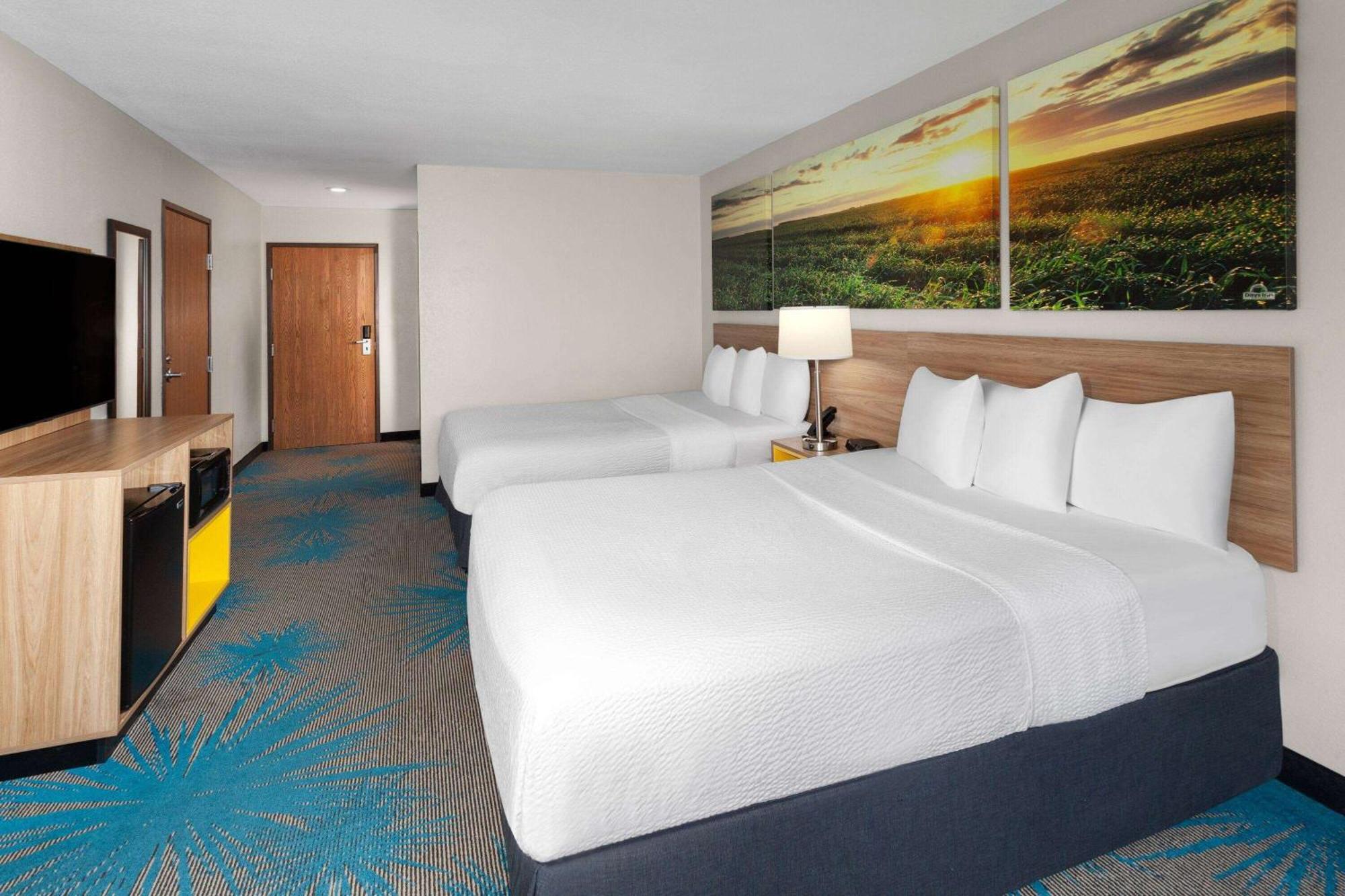 Days Inn & Suites By Wyndham Of Morris Eksteriør bilde