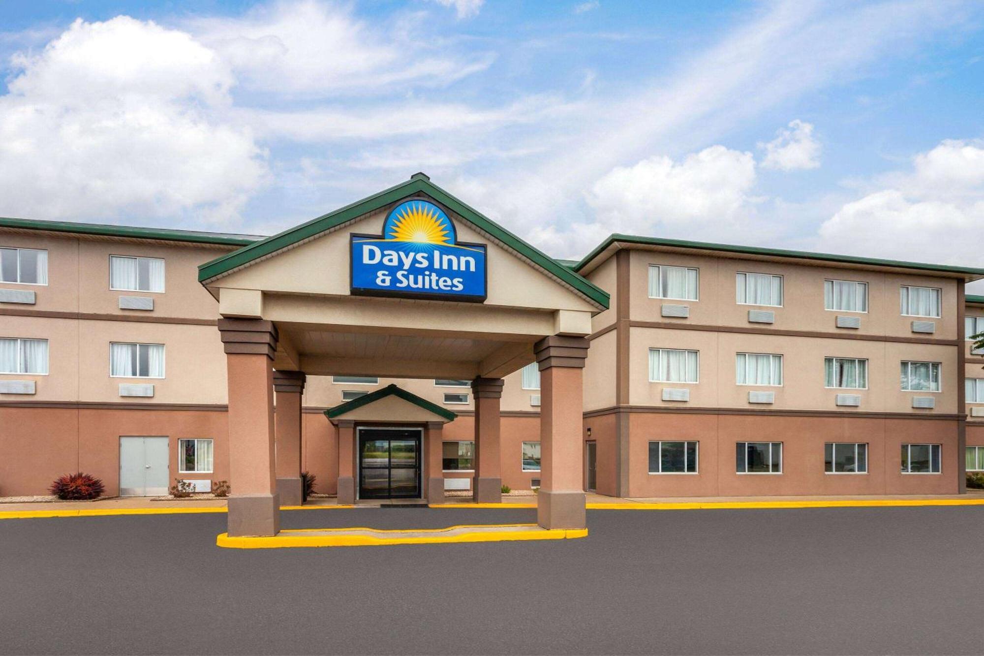 Days Inn & Suites By Wyndham Of Morris Eksteriør bilde