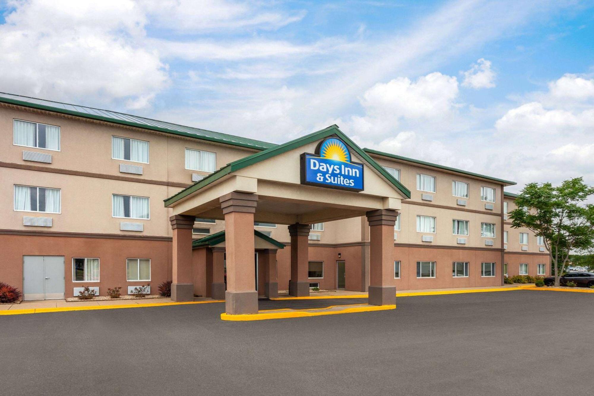 Days Inn & Suites By Wyndham Of Morris Eksteriør bilde